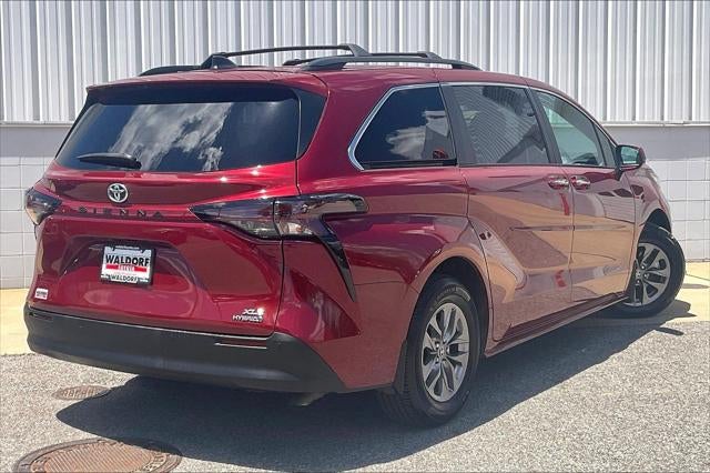 2023 Toyota Sienna XLE