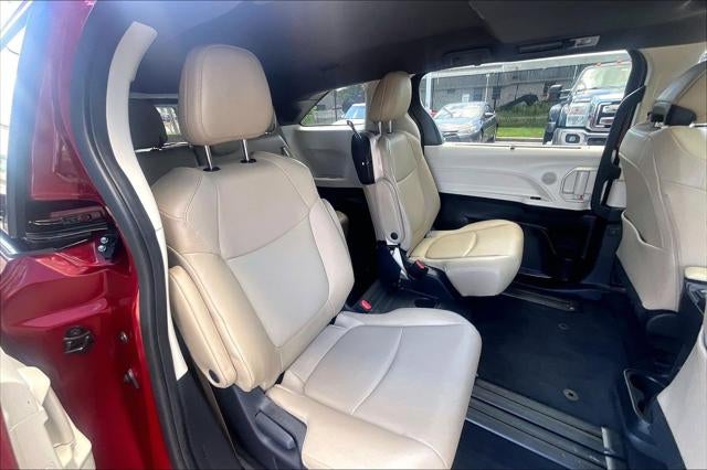 2023 Toyota Sienna XLE