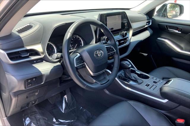 2025 Toyota Highlander XLE