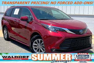 2025 Toyota Sienna XLE