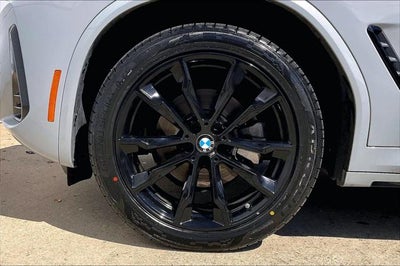 2023 BMW X4 xDrive30i