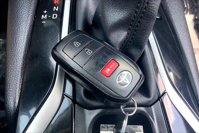 2025 Toyota Corolla Cross XLE
