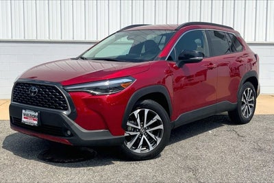 2025 Toyota Corolla Cross XLE