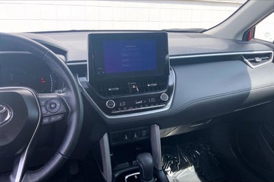 2025 Toyota Corolla Cross XLE