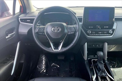 2025 Toyota Corolla Cross XLE