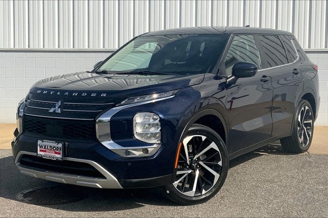 2022 Mitsubishi Outlander SE