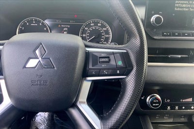 2022 Mitsubishi Outlander SE