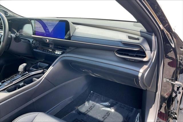 2026 Toyota Toyota Crown Nightshade