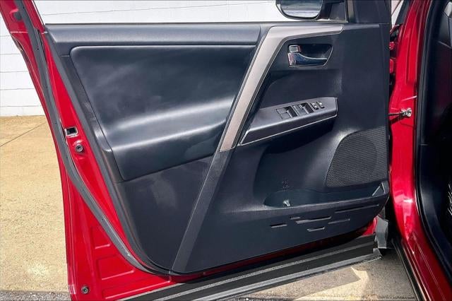 2018 Toyota RAV4 Hybrid Hybrid XLE
