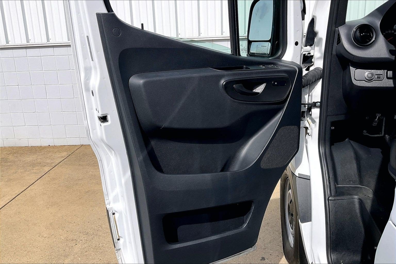 2024 Mercedes-Benz Sprinter Passenger 144 WB