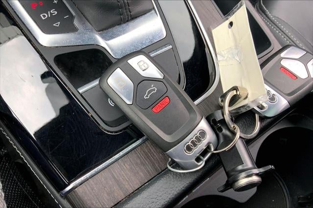 2023 Audi Q5 S line Premium Plus