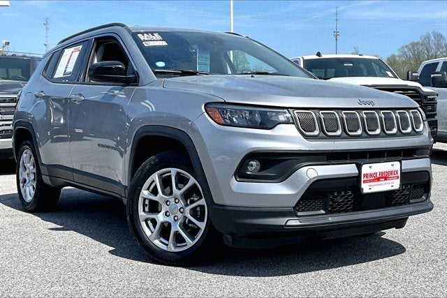 2022 Jeep Compass Latitude Lux
