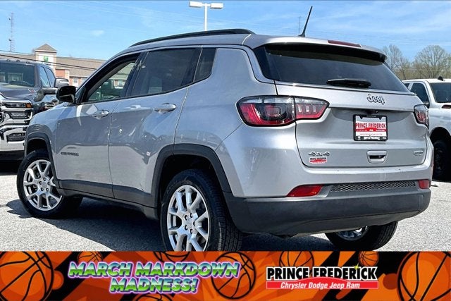 2022 Jeep Compass Latitude Lux