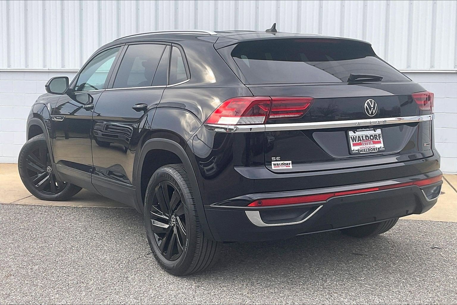2022 Volkswagen Atlas Cross Sport 2.0T SE w/Technology