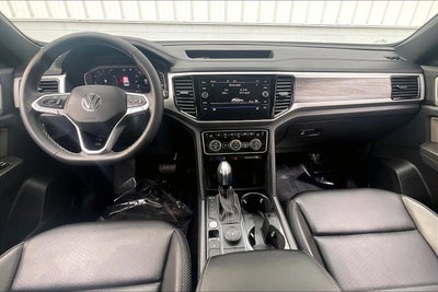 2022 Volkswagen Atlas Cross Sport 2.0T SE w/Technology