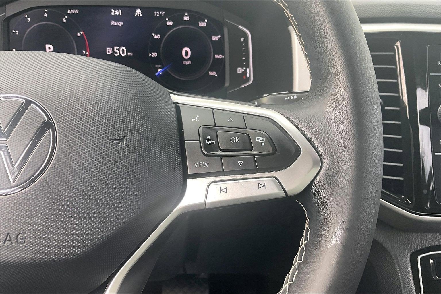 2022 Volkswagen Atlas Cross Sport 2.0T SE w/Technology