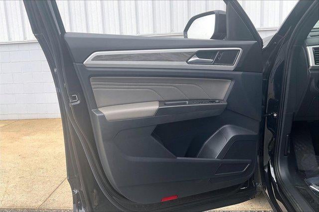 2022 Volkswagen Atlas Cross Sport 2.0T SE w/Technology