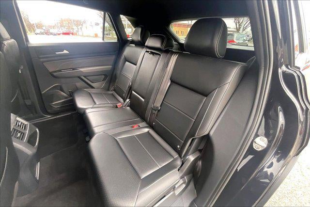 2022 Volkswagen Atlas Cross Sport 2.0T SE w/Technology