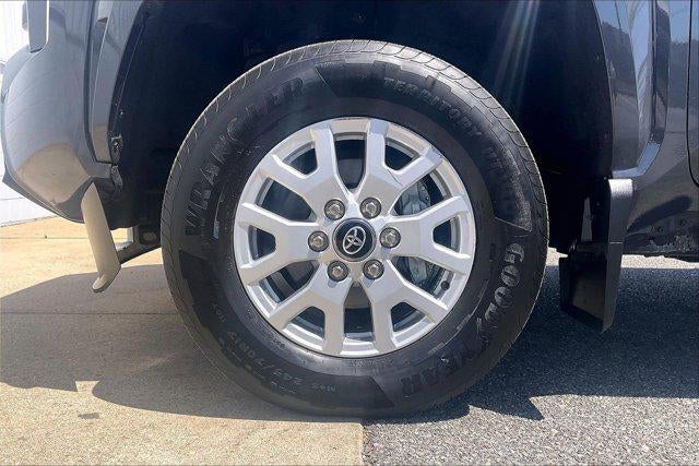 2025 Toyota Tacoma 4WD SR5