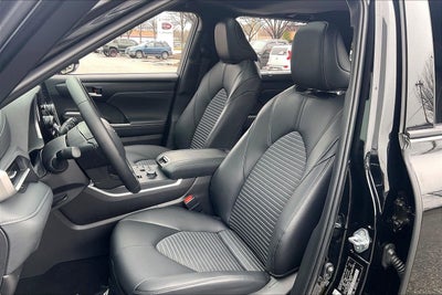 2025 Toyota Highlander XSE