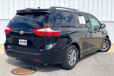 2019 Toyota Sienna XLE