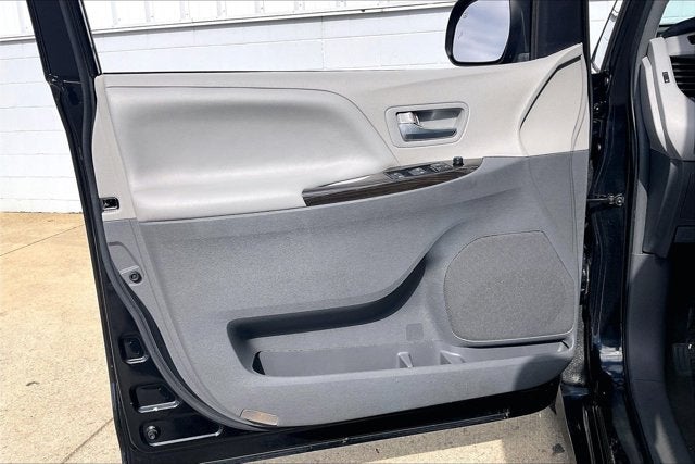 2019 Toyota Sienna XLE