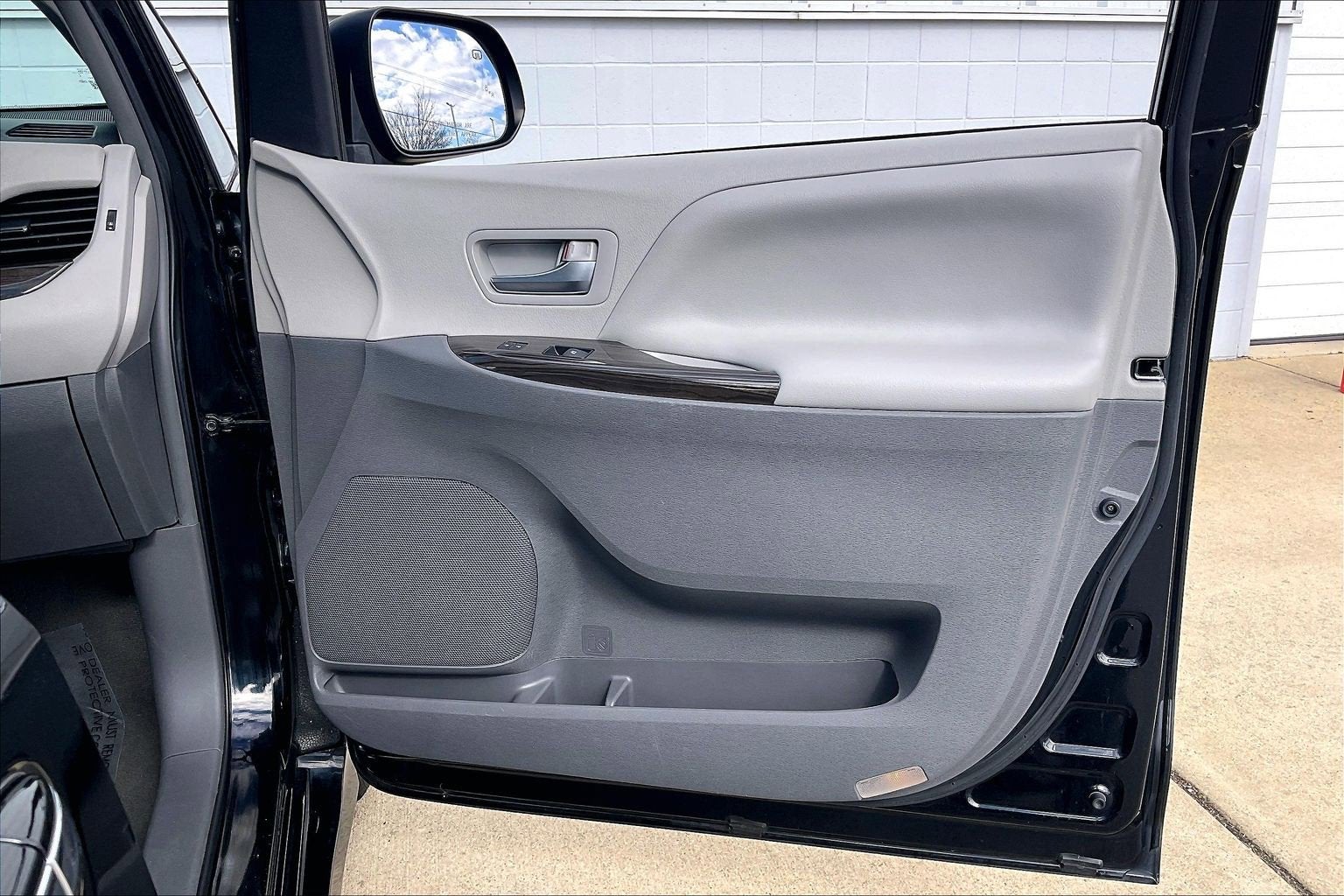2019 Toyota Sienna XLE