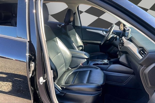 2022 Ford Escape SEL LUXURY SUV