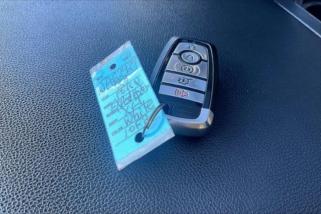 2023 Ford Expedition XLT PANO ROOF LUXURY PACKAGE