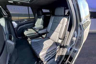 2023 Cadillac Escalade 4WD Premium Luxury Platinum