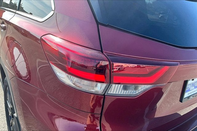 2019 Toyota Highlander SE