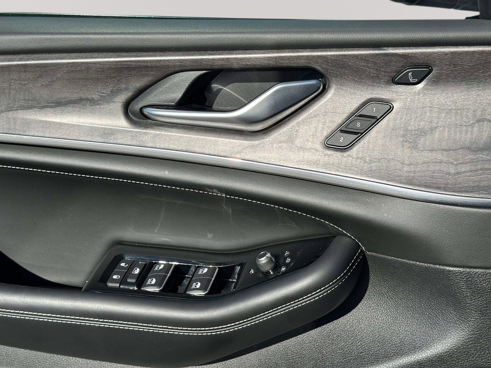 2023 Jeep Grand Cherokee L Overland