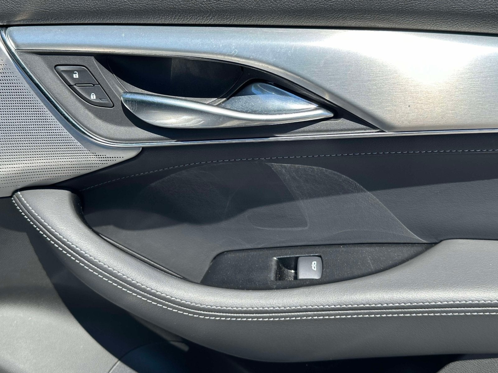 2022 Cadillac CT5 Luxury