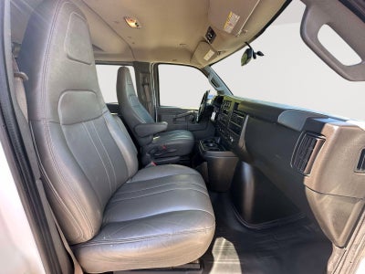 2023 Chevrolet Express Passenger 3500 1LS