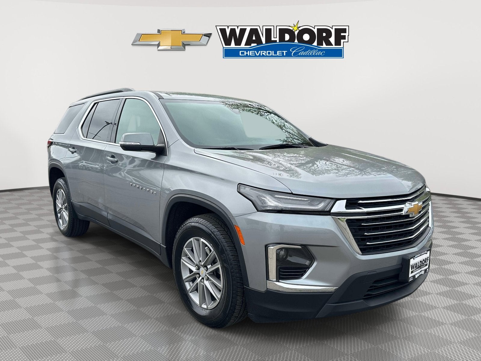 2023 Chevrolet Traverse LT Cloth