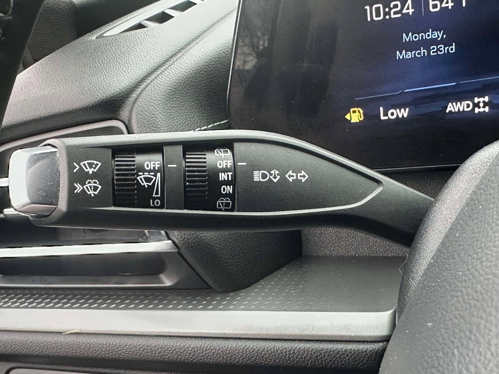 2024 Chevrolet Traverse LS