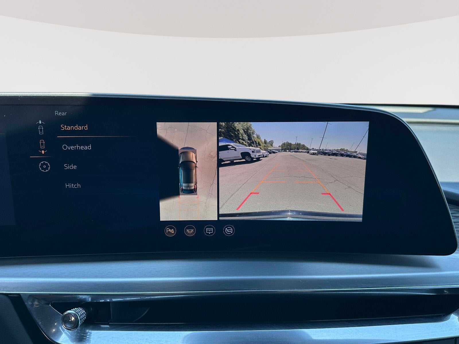 2024 Cadillac LYRIQ Sport 2