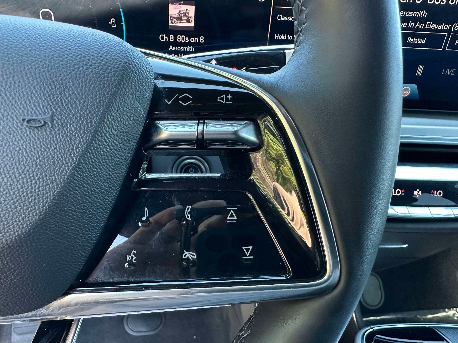 2024 Cadillac LYRIQ Sport 2