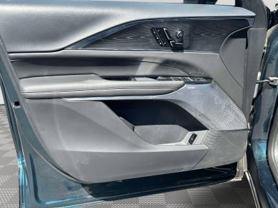 2024 Cadillac LYRIQ Sport 2