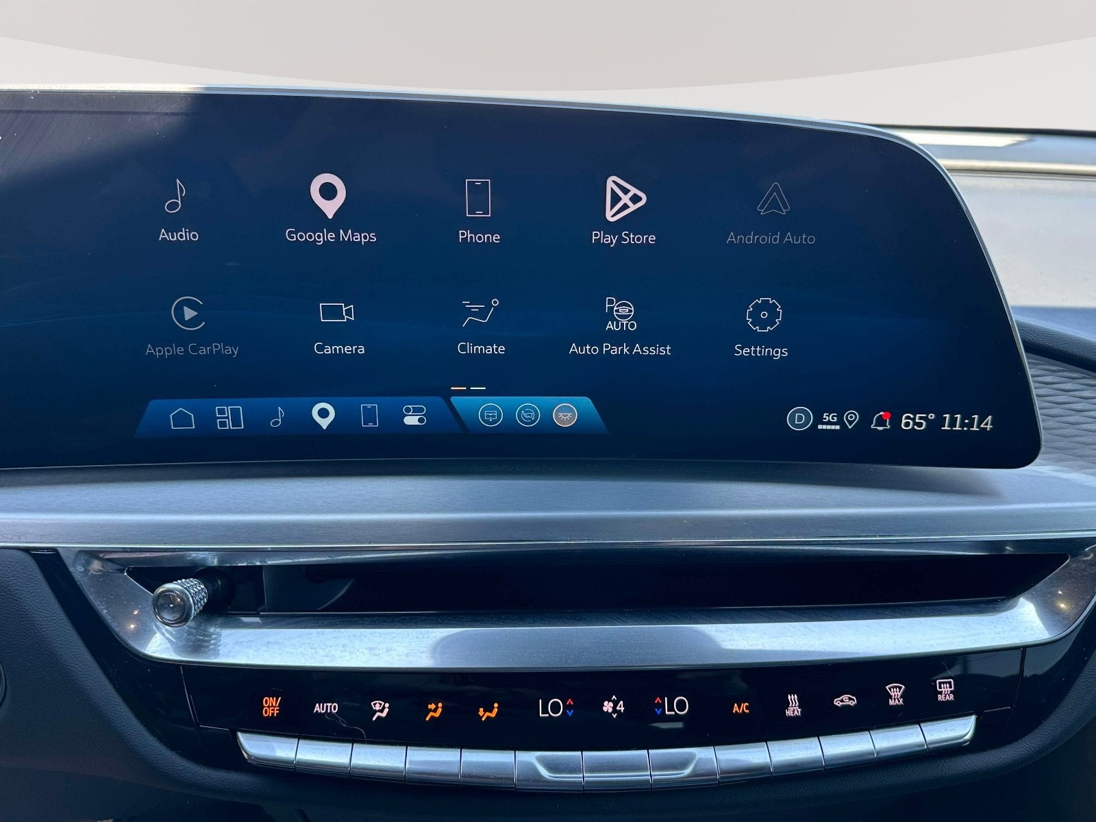 2024 Cadillac LYRIQ Sport 2