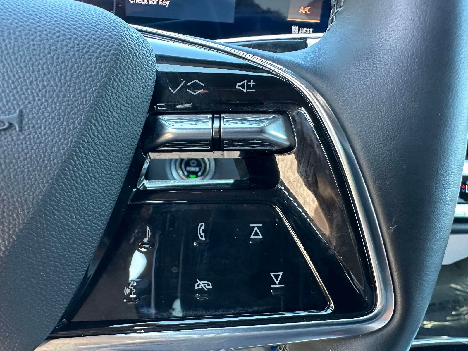 2024 Cadillac LYRIQ Sport 2