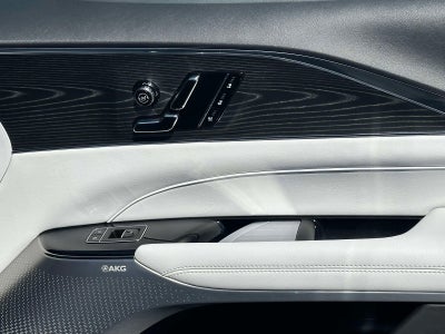 2024 Cadillac LYRIQ Sport 2