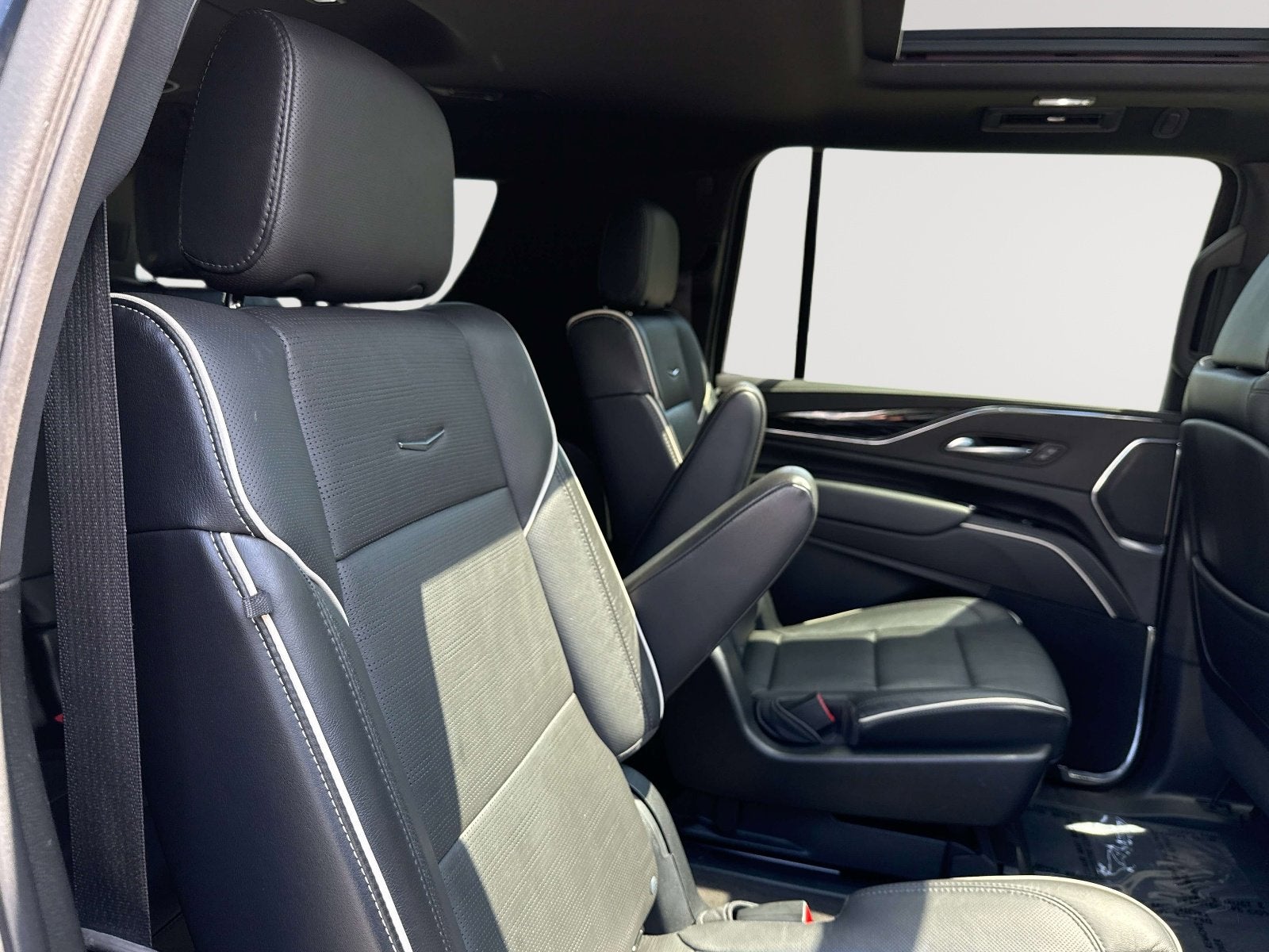 2023 Cadillac Escalade ESV Sport