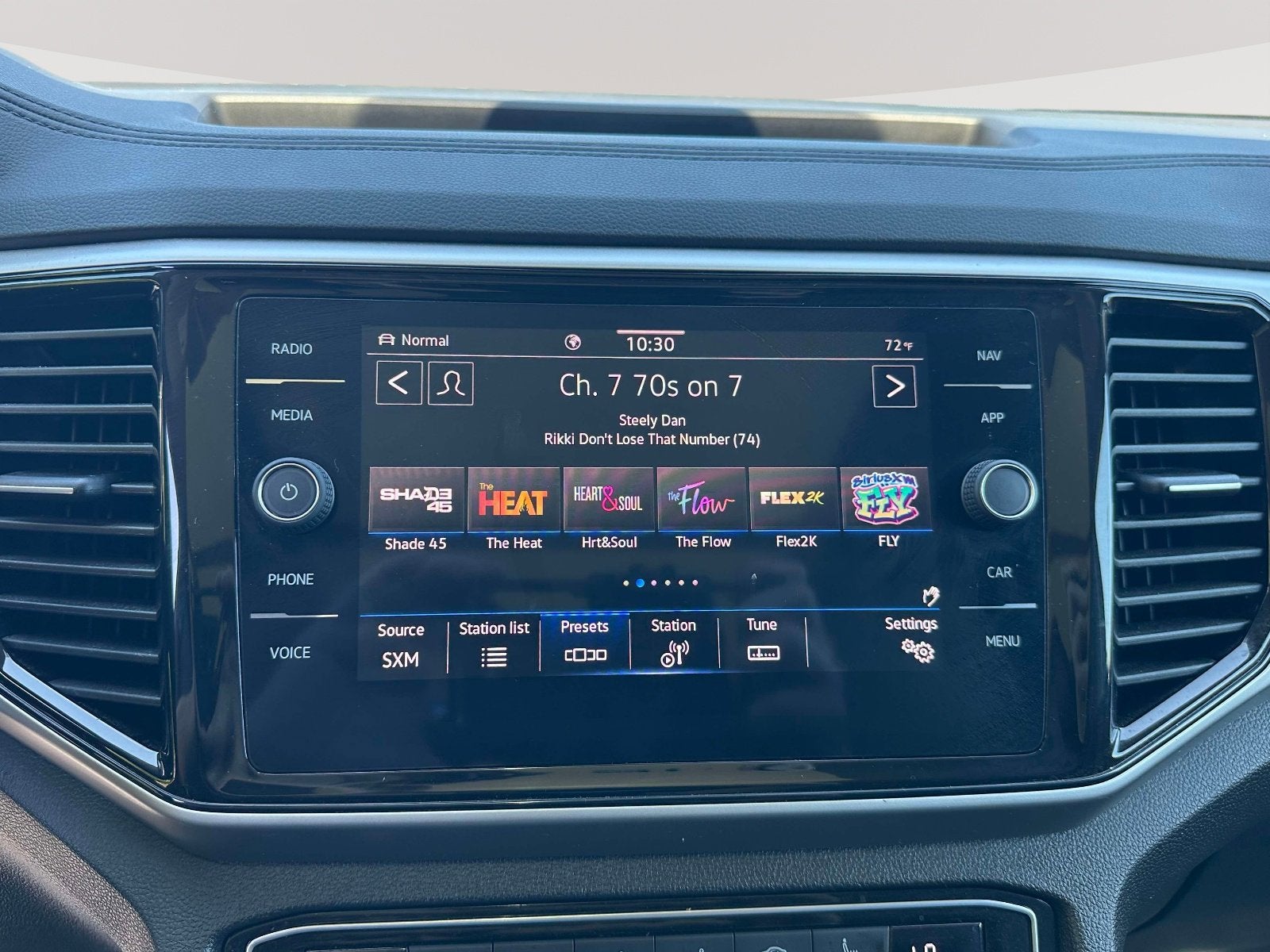 2023 Volkswagen Atlas 3.6L V6 SEL R-Line Black