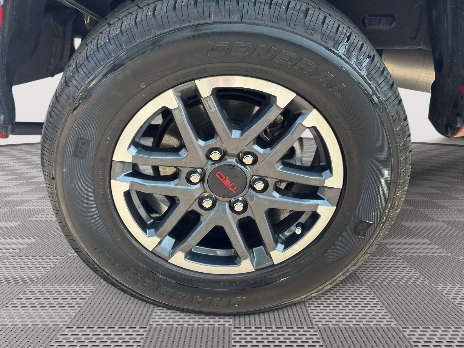 2024 Toyota Tacoma 4WD SR5