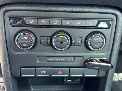 2016 Volkswagen Beetle 1.8T Dune