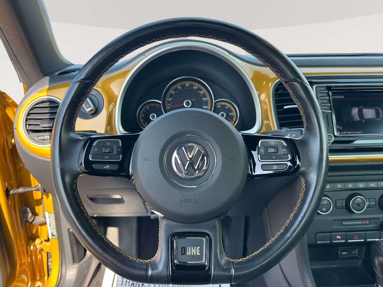 2016 Volkswagen Beetle 1.8T Dune