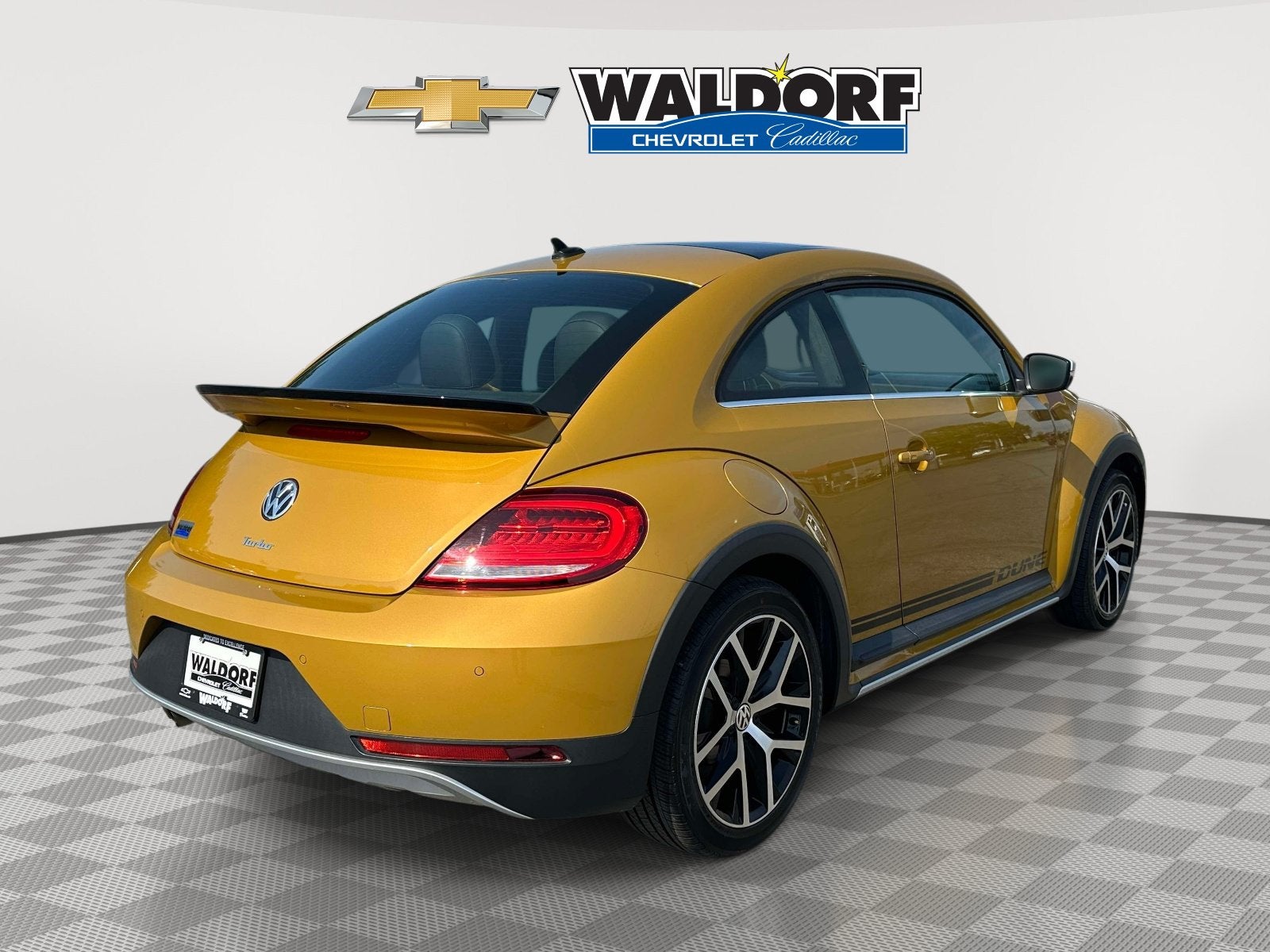 2016 Volkswagen Beetle 1.8T Dune