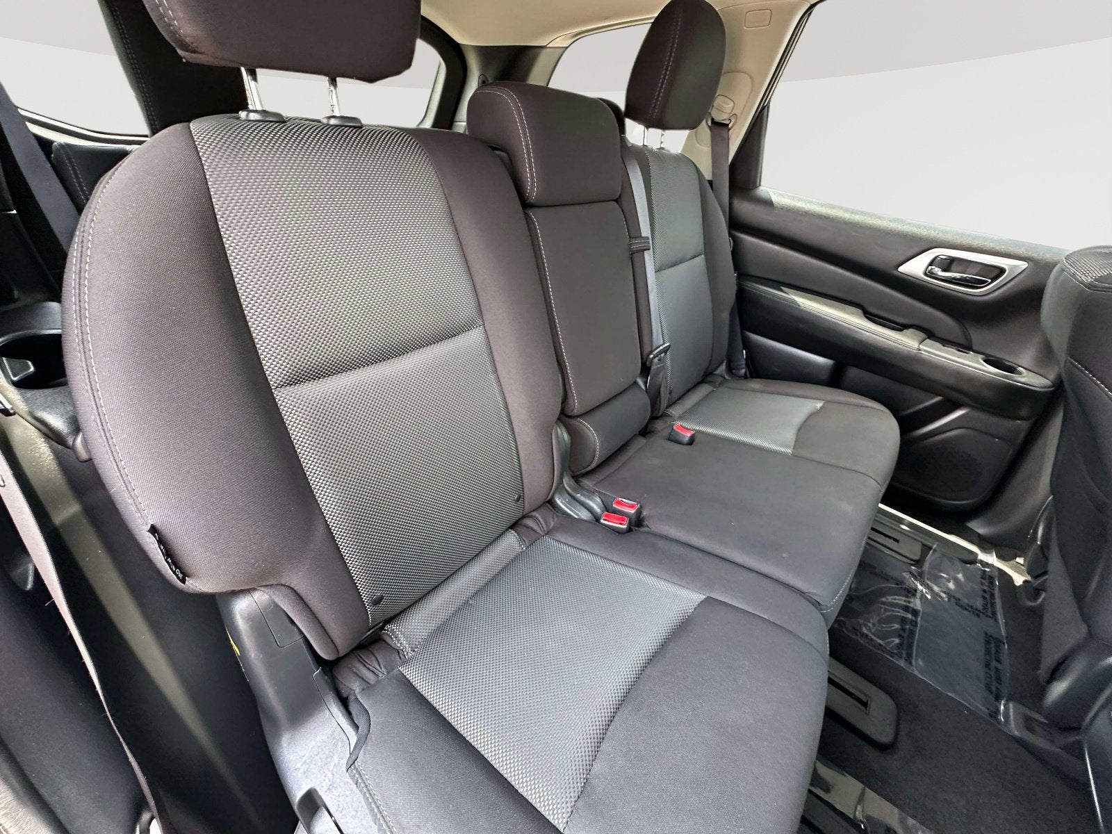 2020 Nissan Pathfinder S