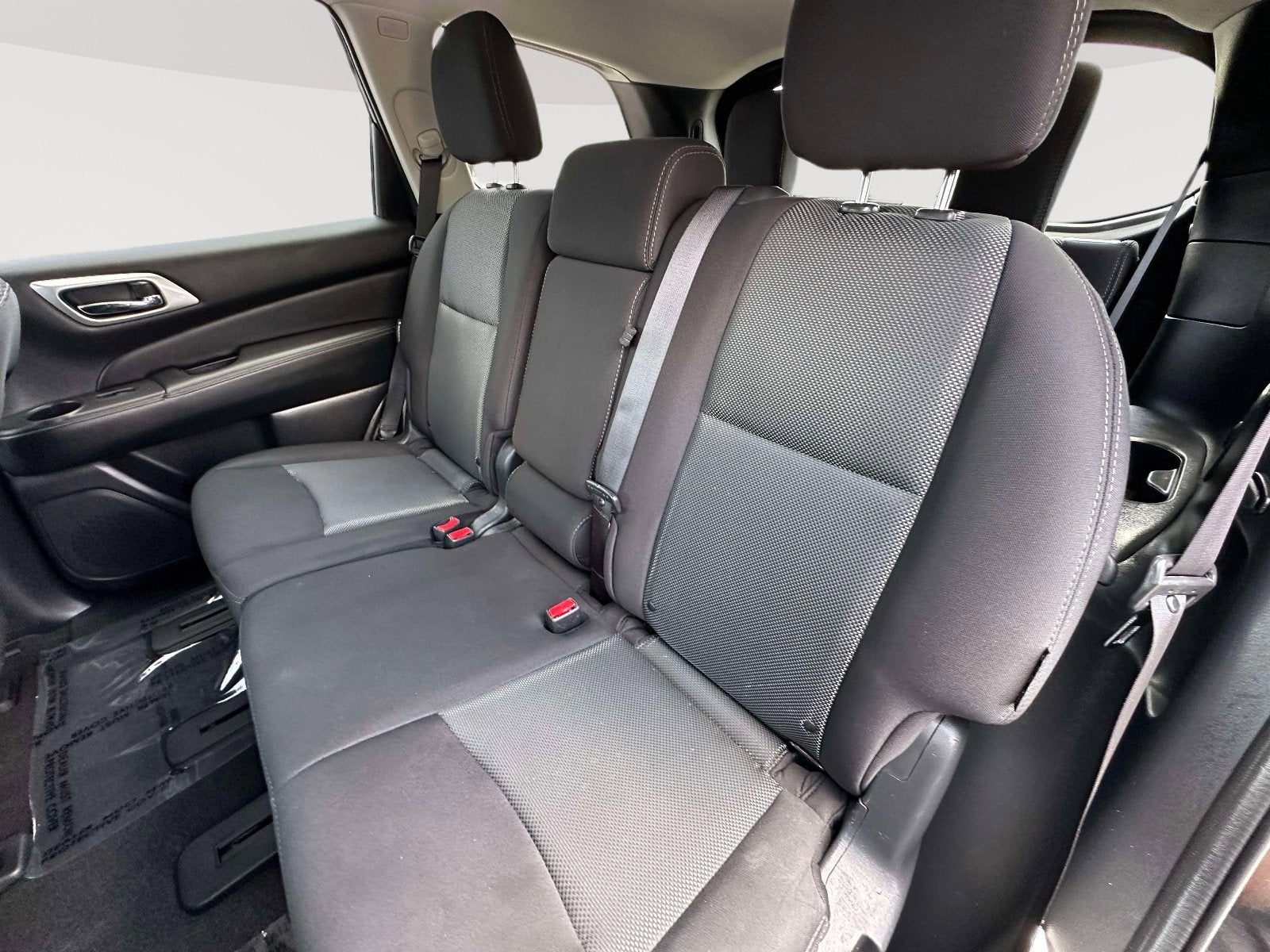 2020 Nissan Pathfinder S